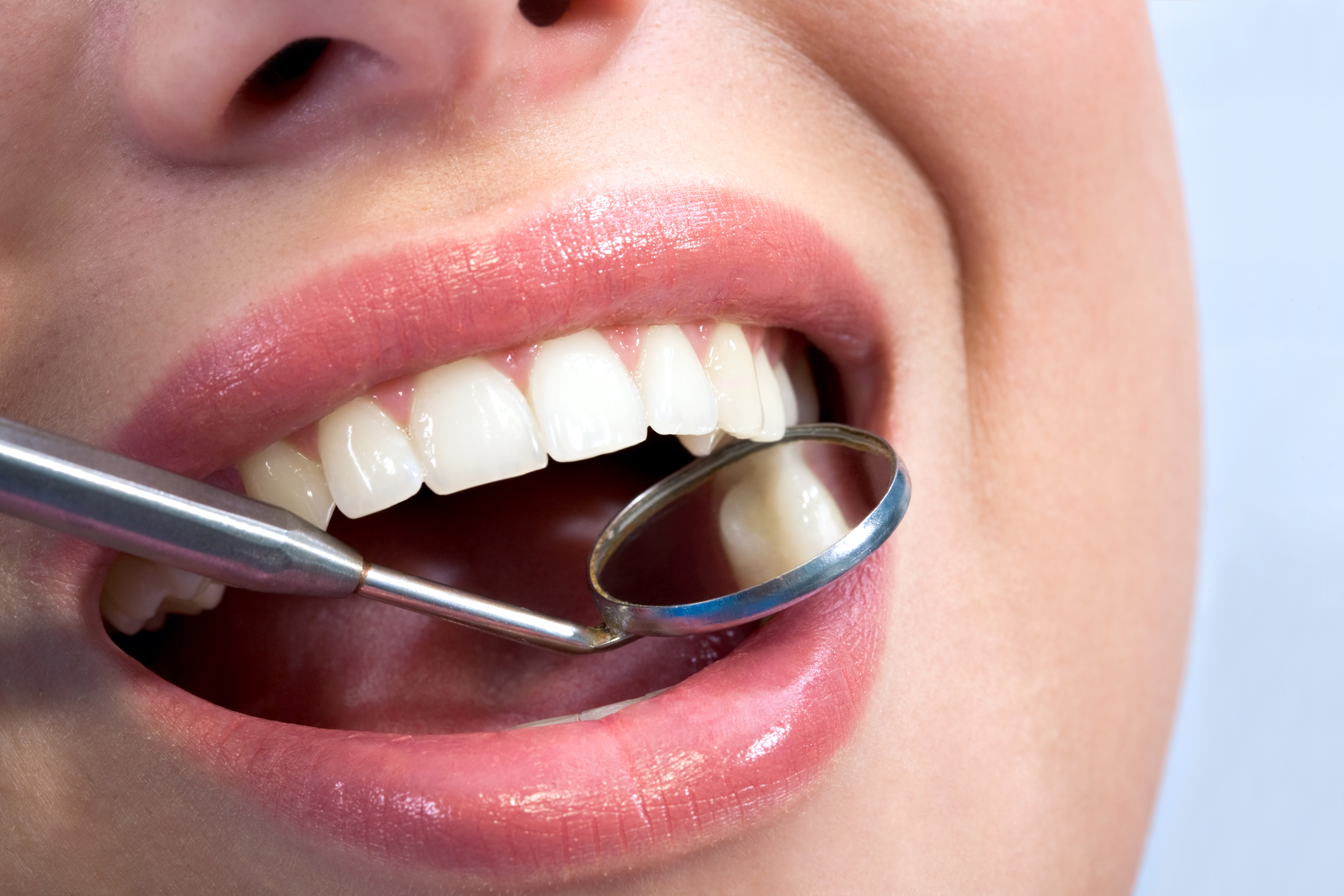 Experience the Benefits of Having a Healthy and Attractive Smile